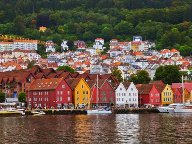 ünlü bryggen bergen - Norveç sokak