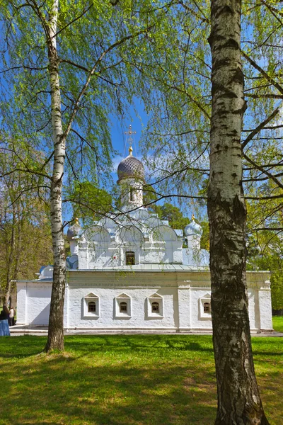 Stary kościół w Muzeum-nieruchomości Arkhangelskoye - Moskwa — Zdjęcie stockowe