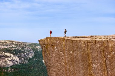 Cliff Preikestolen fiyort Lysefjord - Norveç içinde
