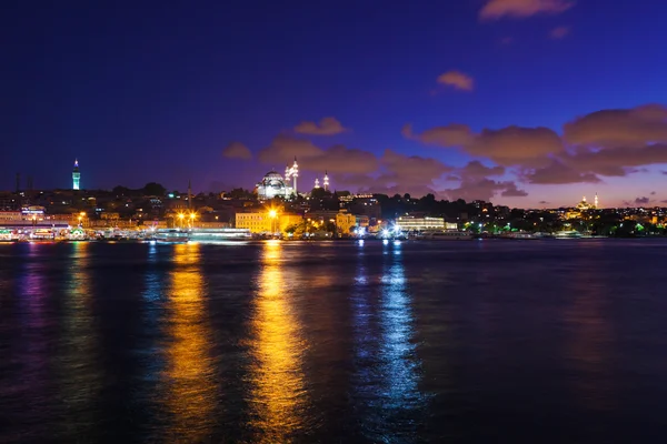 Istanbul Turkije 's nachts — Stockfoto