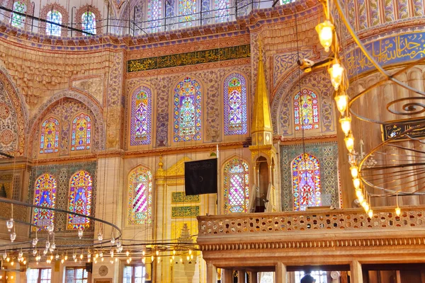 Blue mosque interior in Istanbul Turkey — Stock Photo, Image