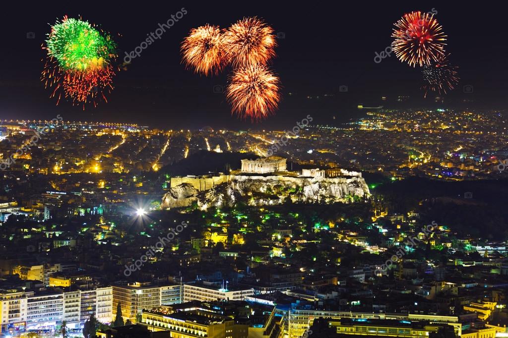 акрополь туристы. греческий праздник апокриес. новый год в афинах. гинайкратия в греции. античный театр праздник диониса.