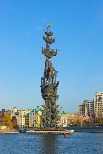 Monument van peter de grote - Moskou — Stockfoto