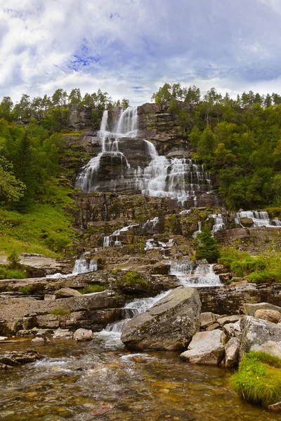 Tvinde wasserfall - norwegen — Stockfoto