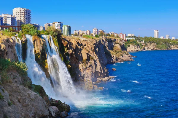 Водоспад Duden в Анталії, Туреччина — стокове фото