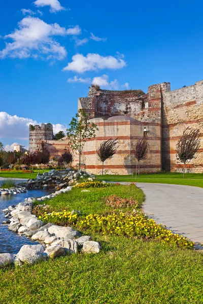 Antigua fortaleza en Estambul Turquía —  Fotos de Stock