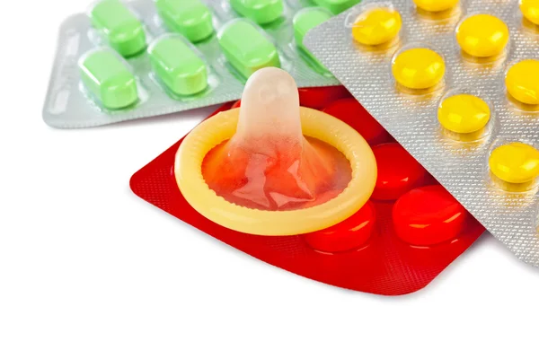 Kondom och piller — Stockfoto