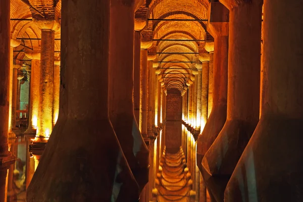 Cisterna Basílica de las Aguas Subterráneas - Estambul — Foto de Stock