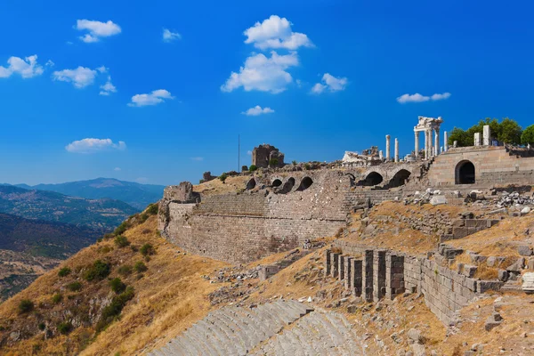 Pergamon Türkiye'nin Antik kentin kalıntıları — Stok fotoğraf