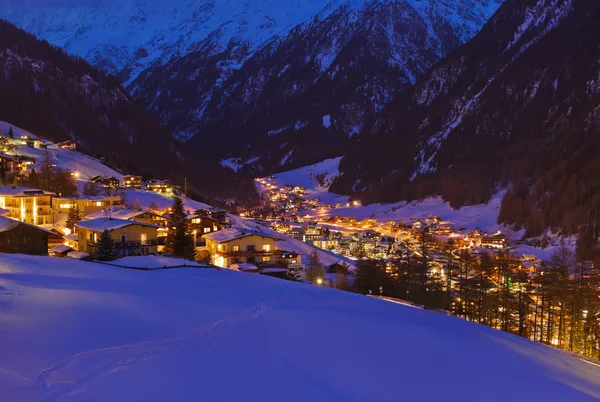 Estación de esquí de montaña Solden Austria al atardecer — Foto de Stock