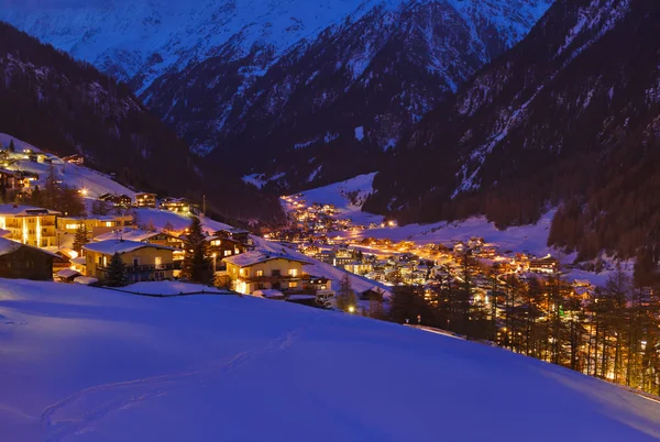 Mountains ski resort Solden Austria at sunset — Stock Photo, Image