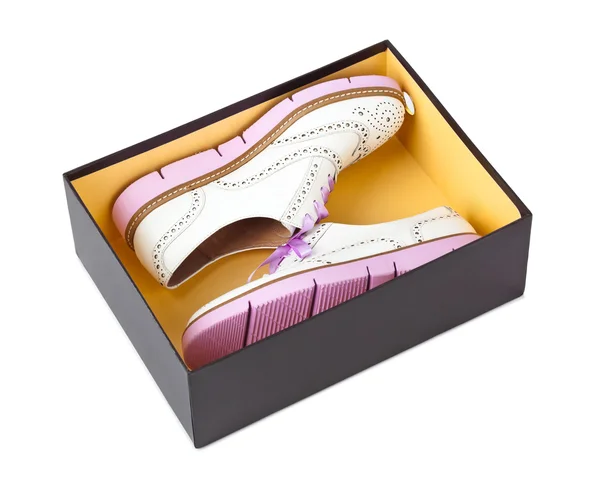 Sneakers i låda — Stockfoto