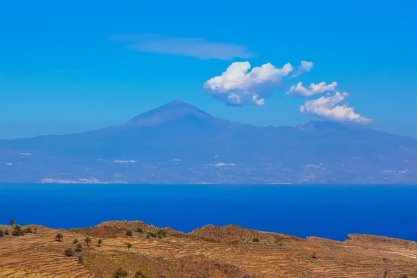 Vägen på ön la gomera - kanariefågel — Stockfoto