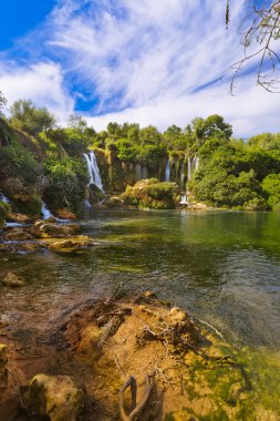 Bosna-Hersek 'te Kravice şelalesi