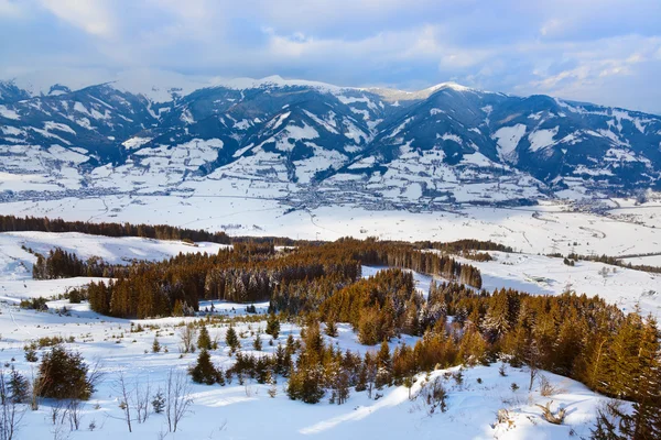 Bergen ski resort kaprun-Oostenrijk — Stockfoto