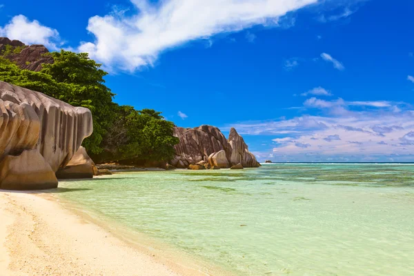 Praia famosa Fonte d 'Argent em Seychelles — Fotografia de Stock