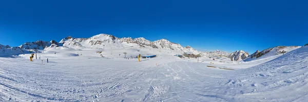 Hegyek ski resort - Innsbruck, Ausztria — Stock Fotó