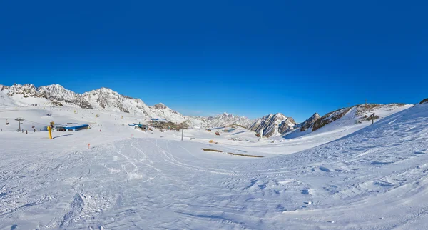 高山滑雪度假村-奥地利因斯布鲁克 — 图库照片