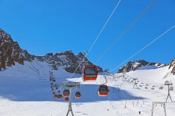 Estación de esquí de montaña - Innsbruck Austria —  Fotos de Stock