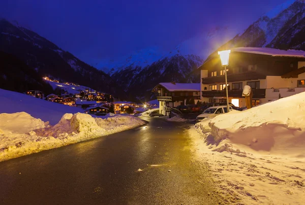 Estación de esquí de montaña Solden Austria al atardecer — Foto de Stock