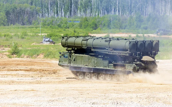 Russische anti-vliegtuigen raketten systeem van nieuwe generatie — Stockfoto