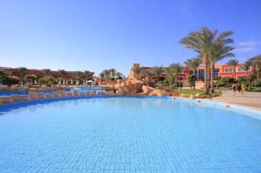 Havuzu ve resort Sharm El Sheikh