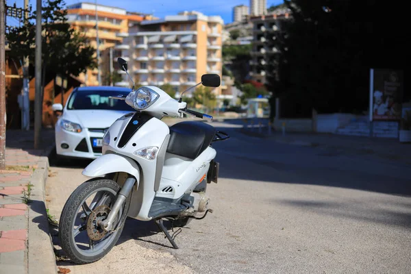 Saranda Albania Ottobre 2020 Scooter Bianco Liberty Piaggio Albania — Foto Stock