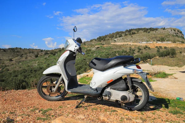 Motocicleta Beira Penhasco — Fotografia de Stock