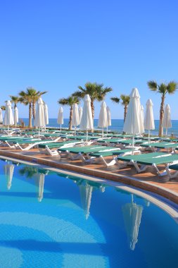 Açık Yüzme Havuzu