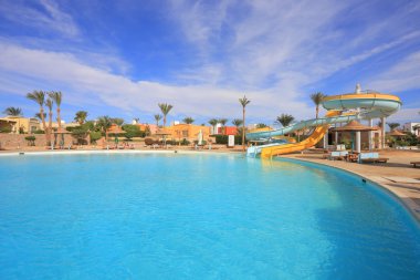 Aquapark slaytlar, su parkı