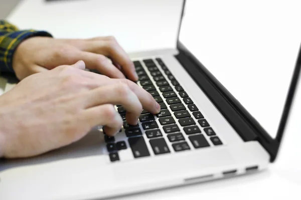 Male working with laptop — Stock Photo, Image