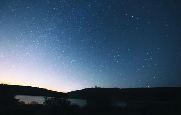Όμορφος νυχτερινός ουρανός — Φωτογραφία Αρχείου