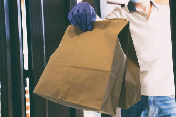 Food Delivery Guy Wearing Gloves Face Mask Giving Order Customer — Stock Photo, Image