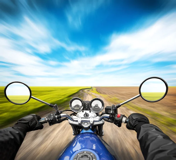 Man driving on motorbike — Stock Photo, Image