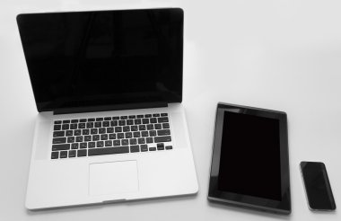 Tablet, telefon ve dizüstü