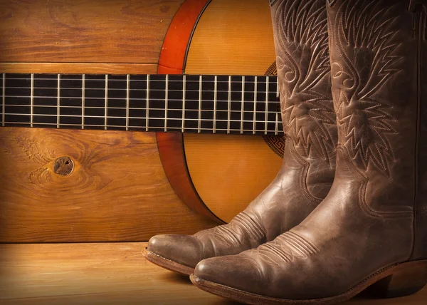 Musique country avec guitare et chaussures de cow-boy — Photo