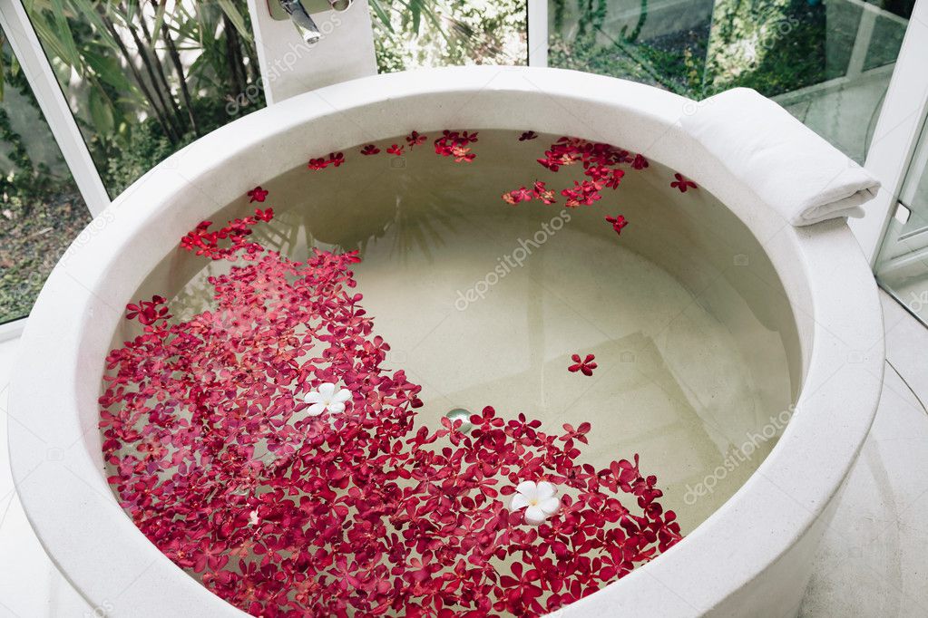 Spa luxury bath
