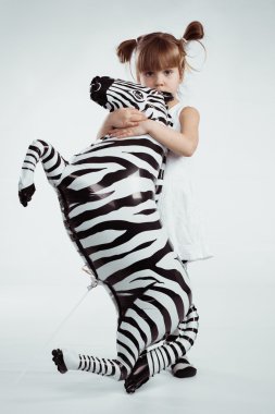 zebra ile çocuk