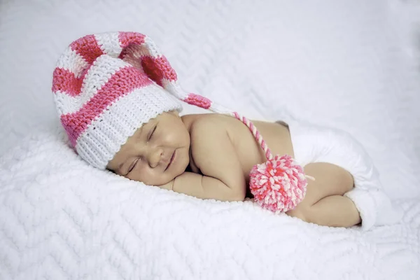 Söt dröm av det nyfödda barnet — Stockfoto