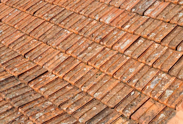 Textura plăcilor vechi de acoperiș portocaliu din Sintra, Portugalia — Fotografie, imagine de stoc