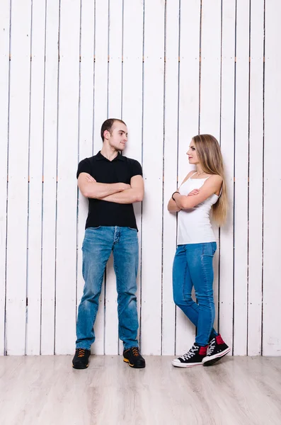 Glückliches Paar hat Spaß — Stockfoto