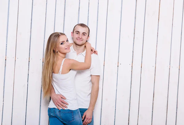 Casal feliz se divertir — Fotografia de Stock