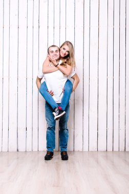 Aşık mutlu bir çift.