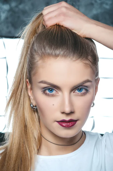 Model z niebieskimi oczami. — Zdjęcie stockowe