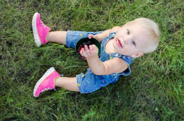 Kız yiyor blackberry