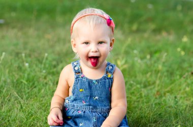 Kız yiyor blackberry