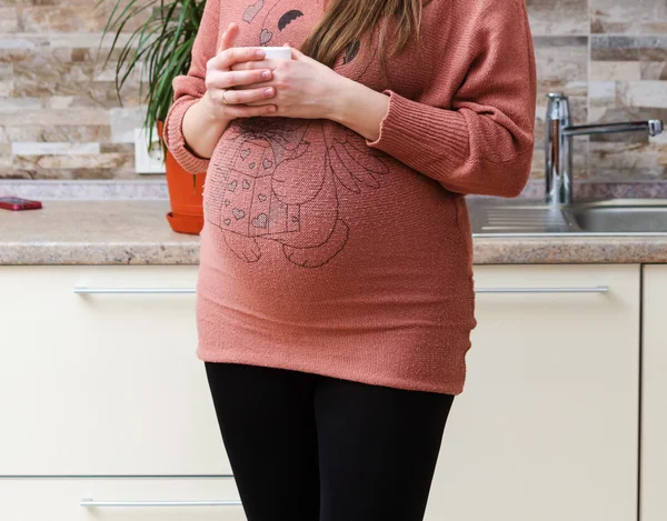 Belle femme enceinte — Photo