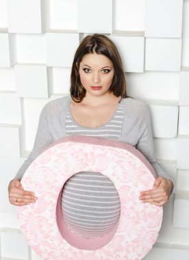 Hamile güzel kadın.