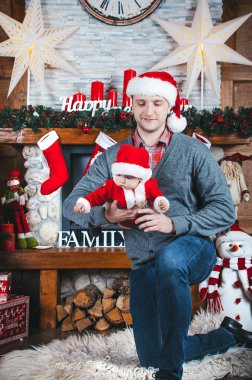 Baba ve kız Noel için bekleyin