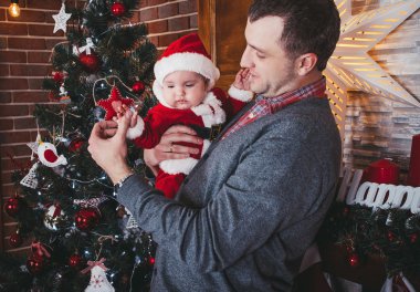 Baba ve kızı. Noel zamanı